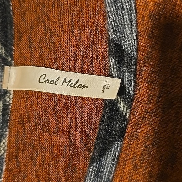Cool Melon Orange and Black Crew Neck Sweater with Plaid Hem - Picture 4 of 4